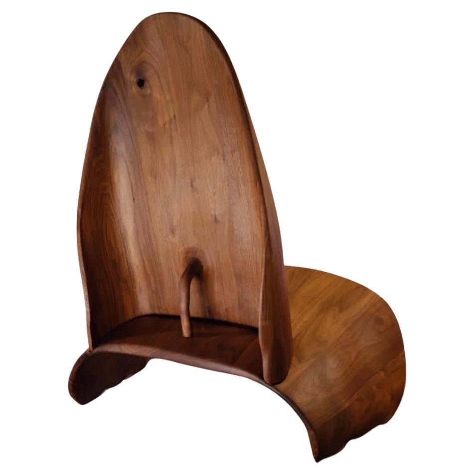 Kutitji Stuhl / Shield Stuhl von Trent Jansen im Angebot