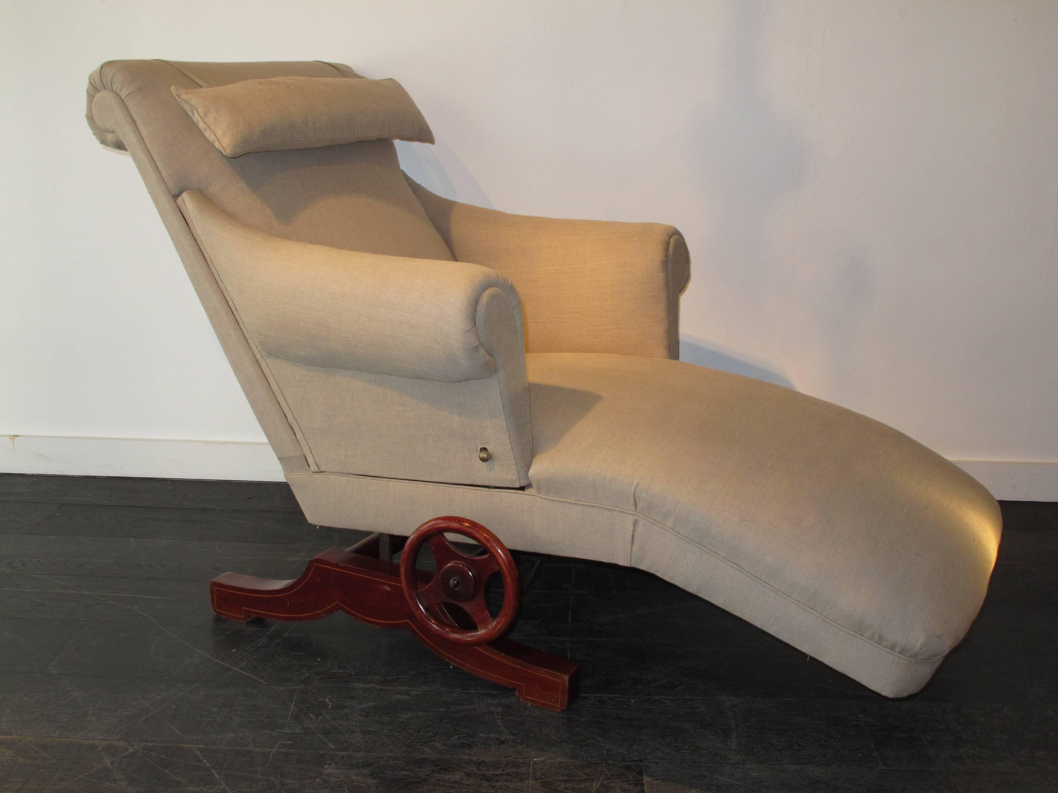 Vintage Adjustable Chaise Longue by Pascaud In Excellent Condition In Antwerp, BE