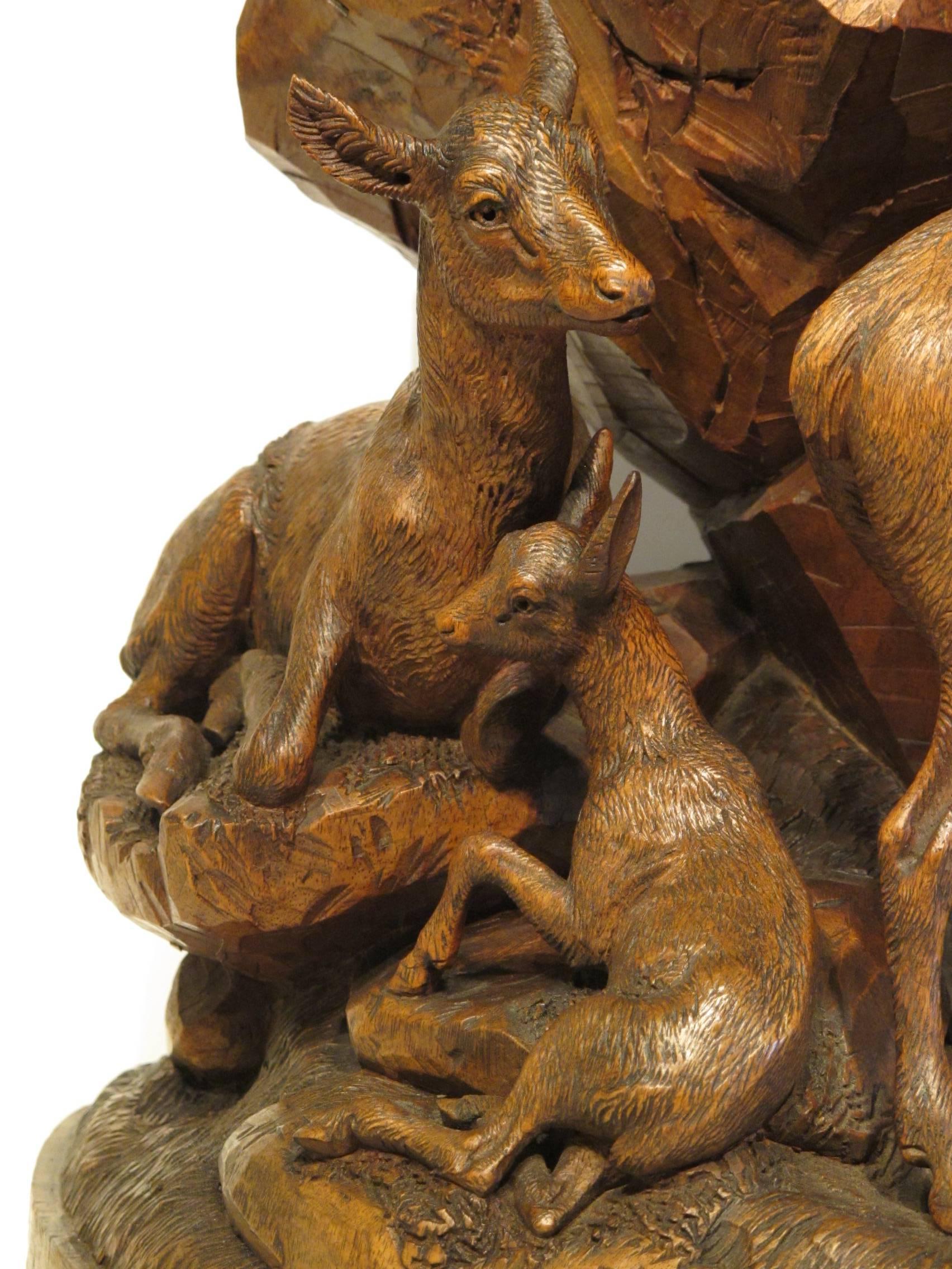 Large 19th Century Black Forest Carved Group of Deer by Emile Egger In Excellent Condition In Antwerp, BE