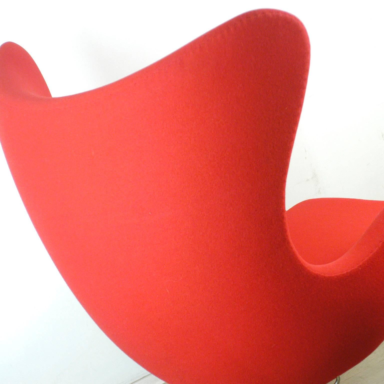 Cast Egg Chair with Stool by Arne Jacobsen for Fritz Hansen