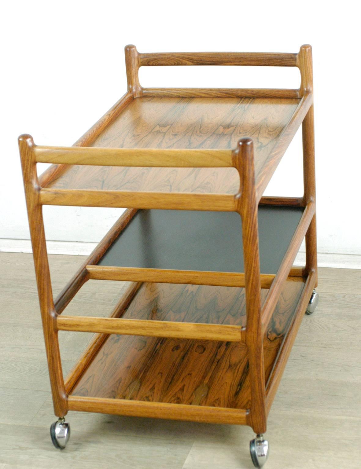 Scandinavian Modern Rosewood Bar Trolley by Johannes Andersen In Excellent Condition In Vienna, AT