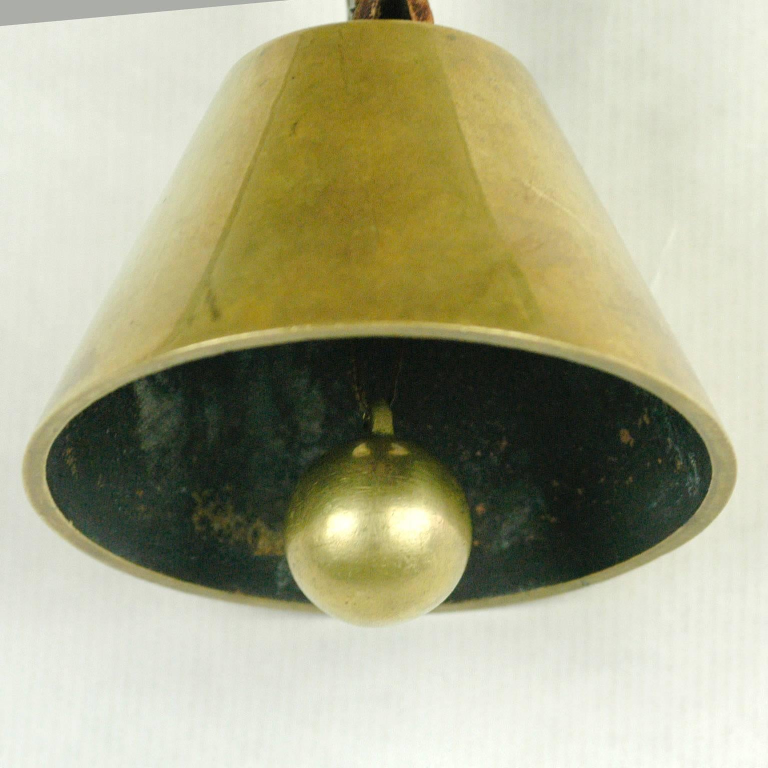 Austrian Midcentury Brass and Leather Table Bell by Carl Auböck For Sale 2