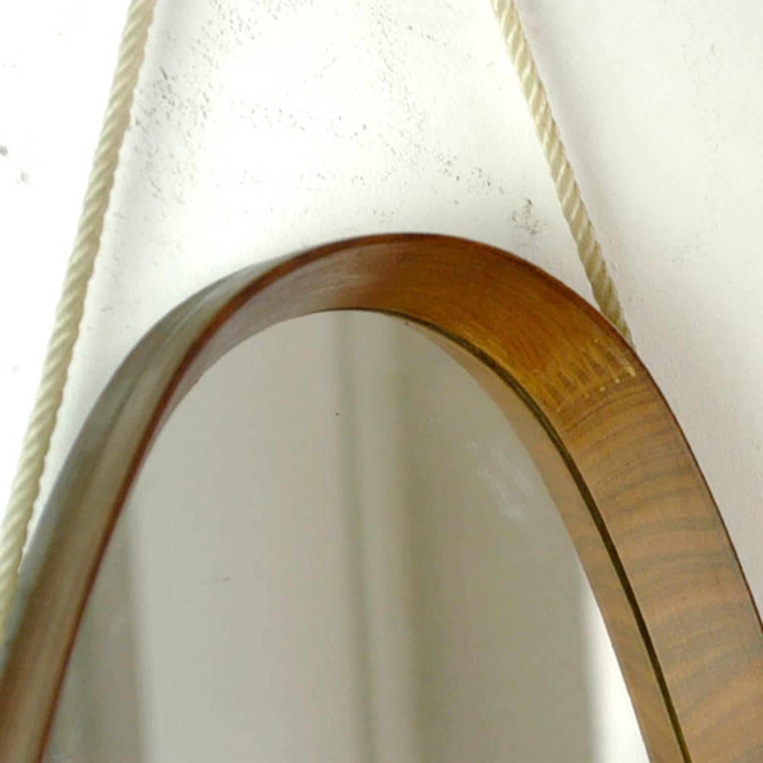 Italian Midcentury Walnut Wall Mirror In Excellent Condition In Vienna, AT