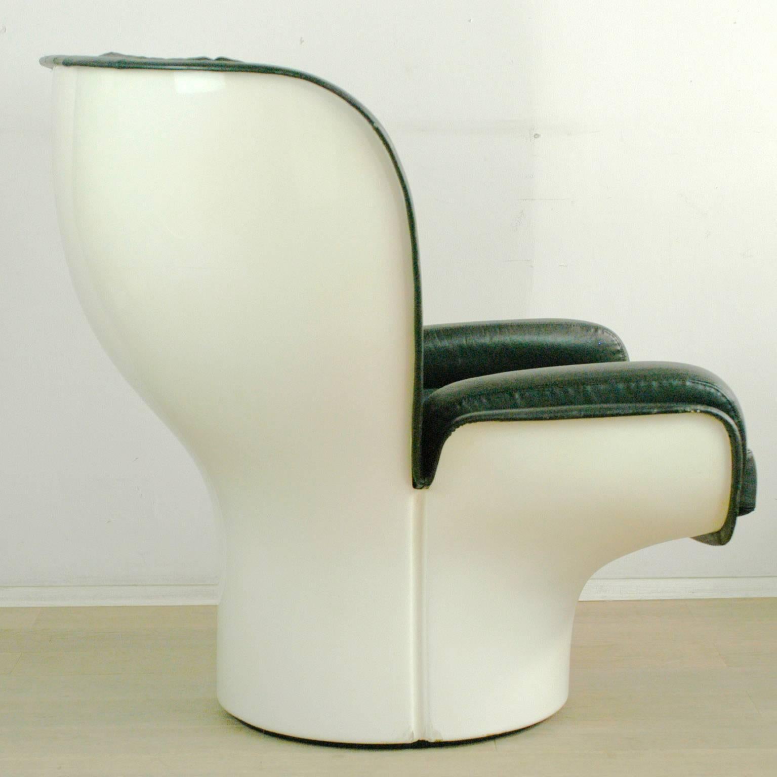Weißer und schwarzer Elda-Stuhl von Joe Colombo (Geformt)