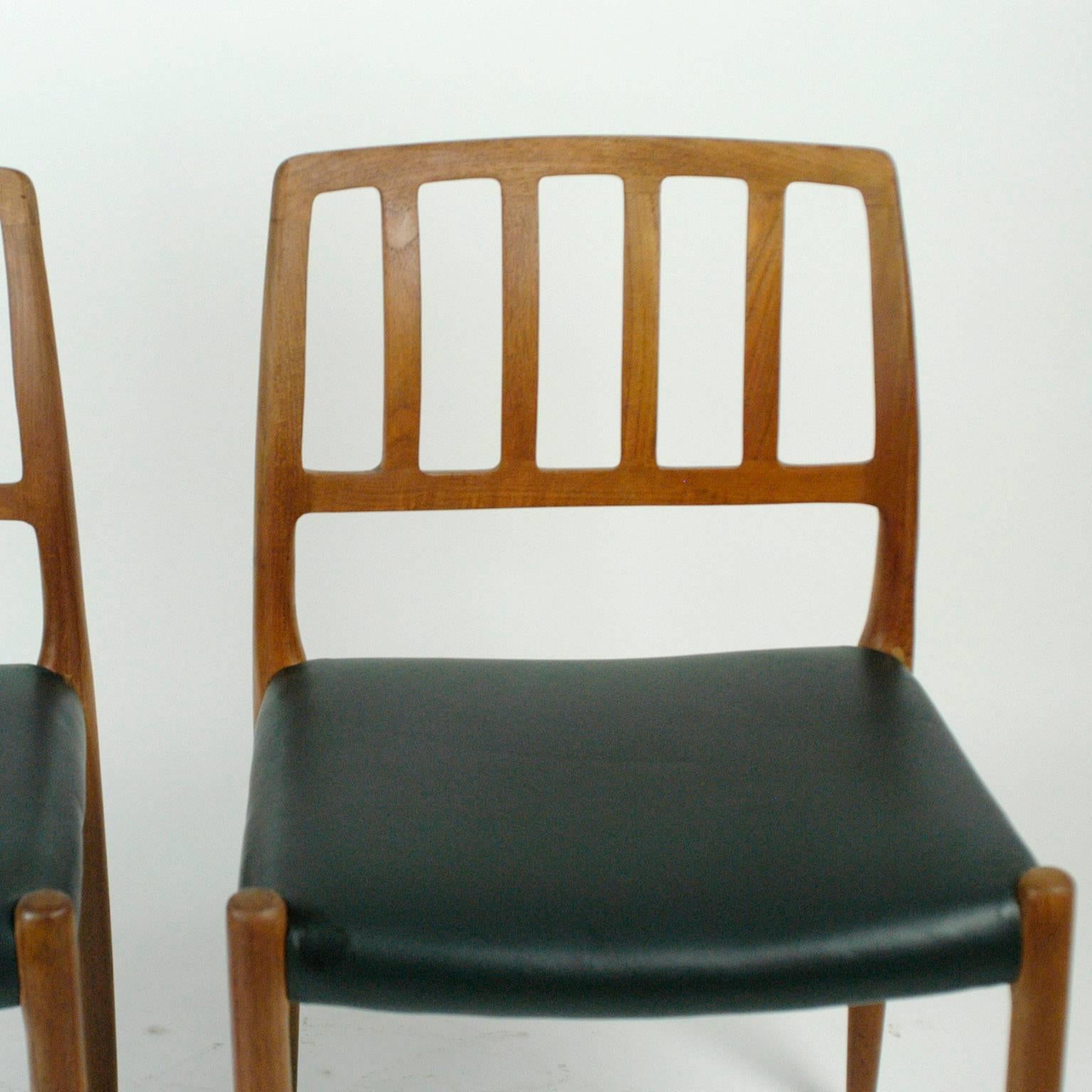 Late 20th Century Pair of Two Scandinavian Modern Niels Otto Möller Teak Dining Chairs Mod. 83