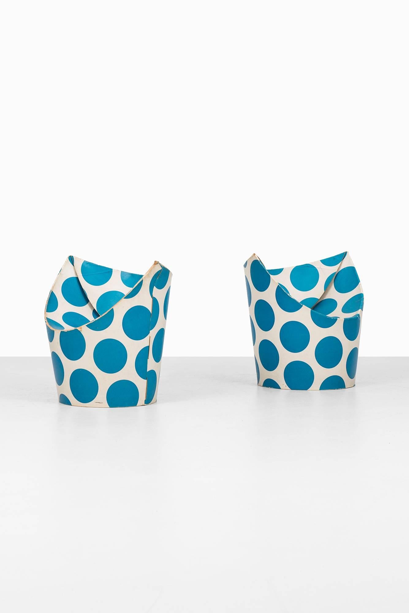 Rare and iconic Spotty chair for children designed by Peter Murdoch. Produced by Peter Murdoch Inc. in London, England. Polyurethane-coated laminated paper.