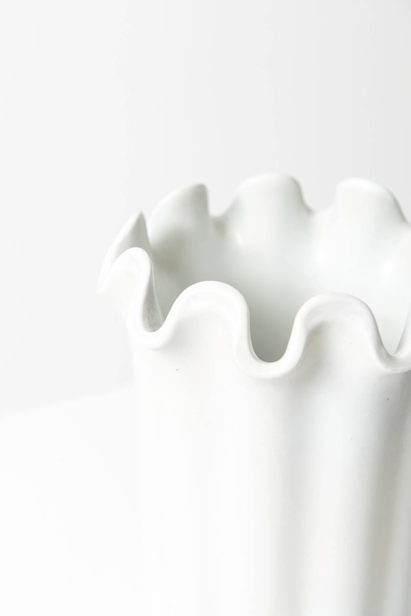 Wilhelm Kage Ceramic Vase Model Våga by Gustavsberg in Sweden In Excellent Condition In Limhamn, Skåne län