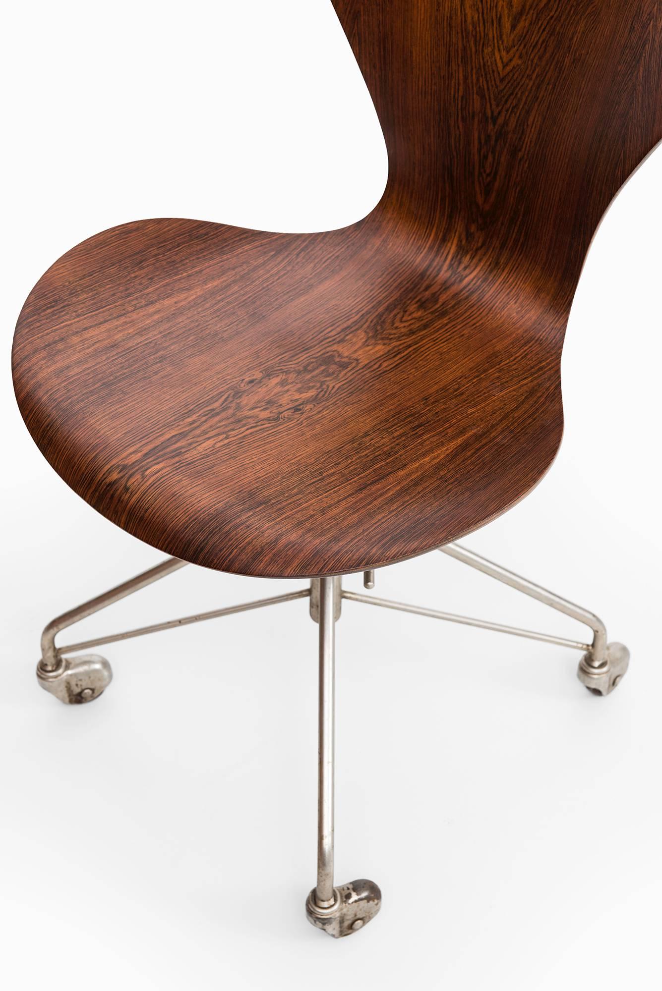 arne jacobsen model 3117
