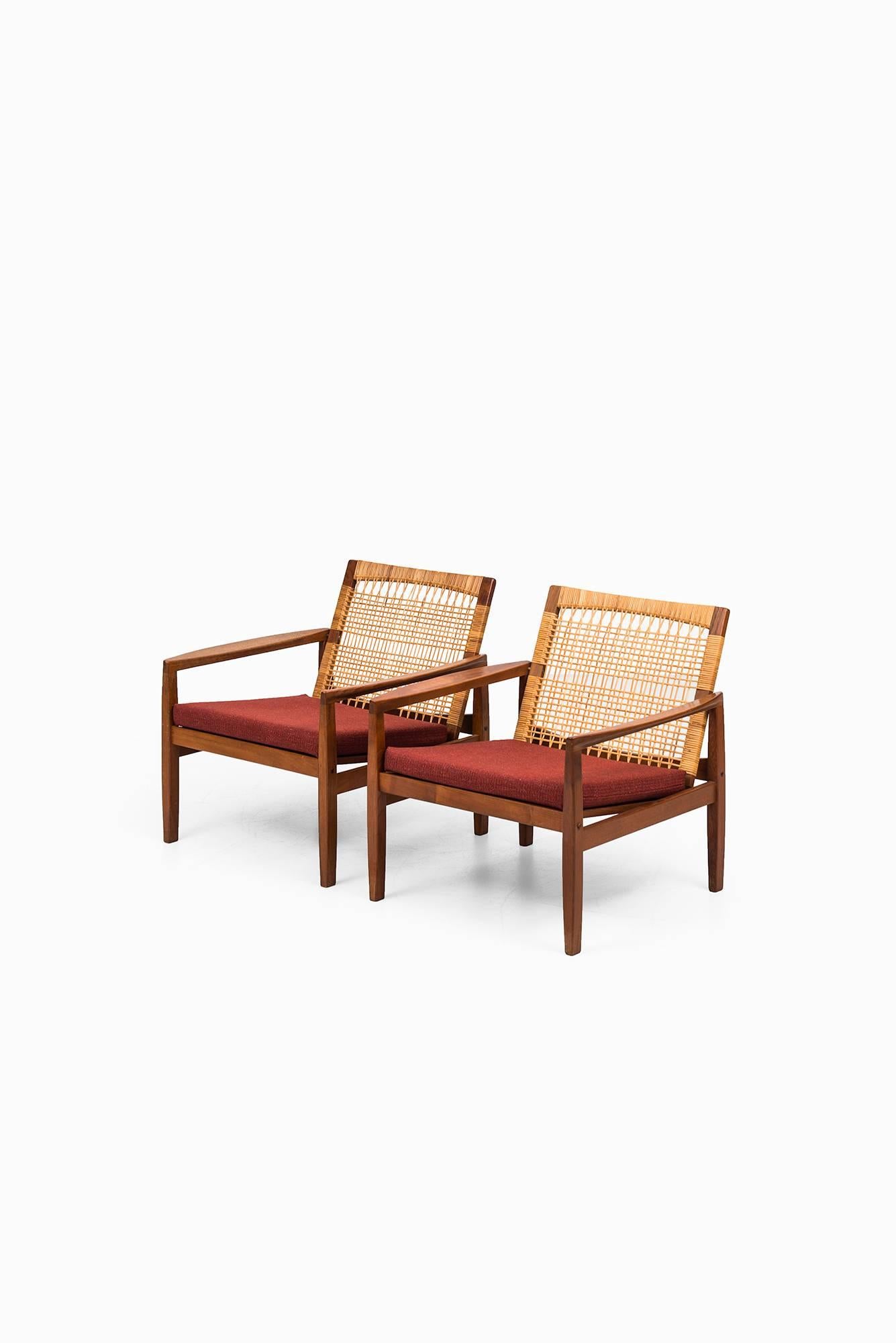 Rare pair of easy chairs model 519 designed by Hans Olsen. Produced by Juul Kristensen in Denmark.