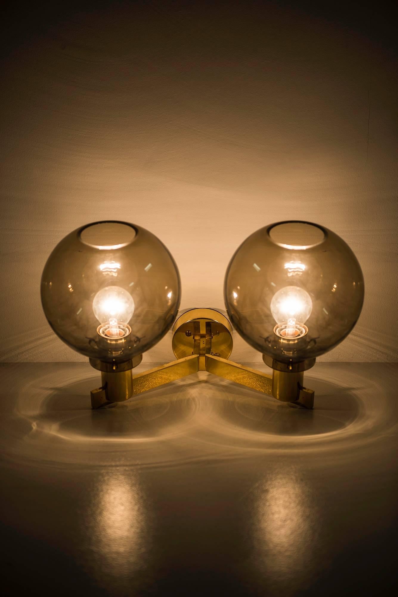 Mid-20th Century Hans-Agne Jakobsson Set of Six Wall Lamps Model V-305/2 For Sale