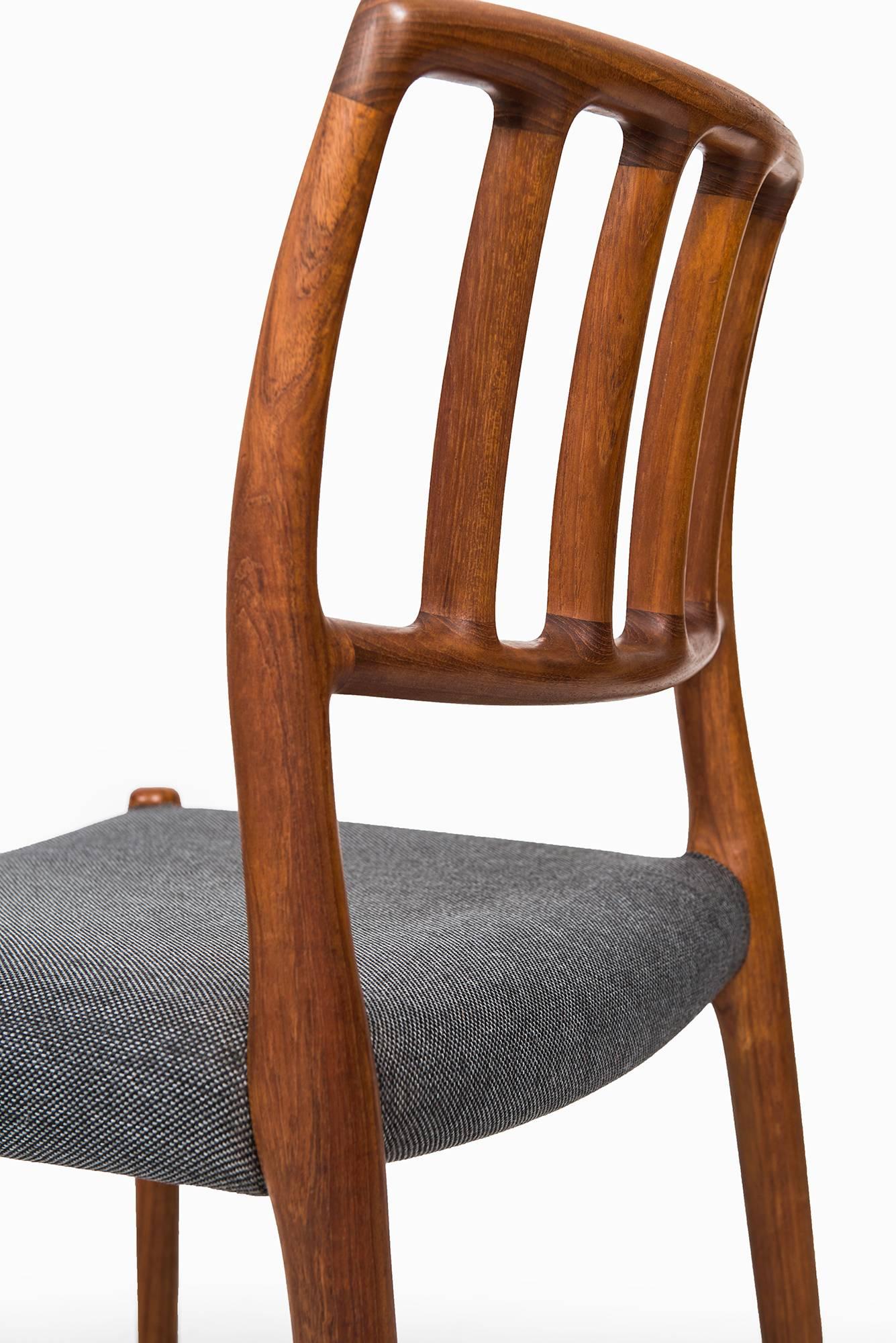 Fabric Niels O. Møller Dining Chairs Model 83 by J.L Møllers Møbelfabrik in Denmark