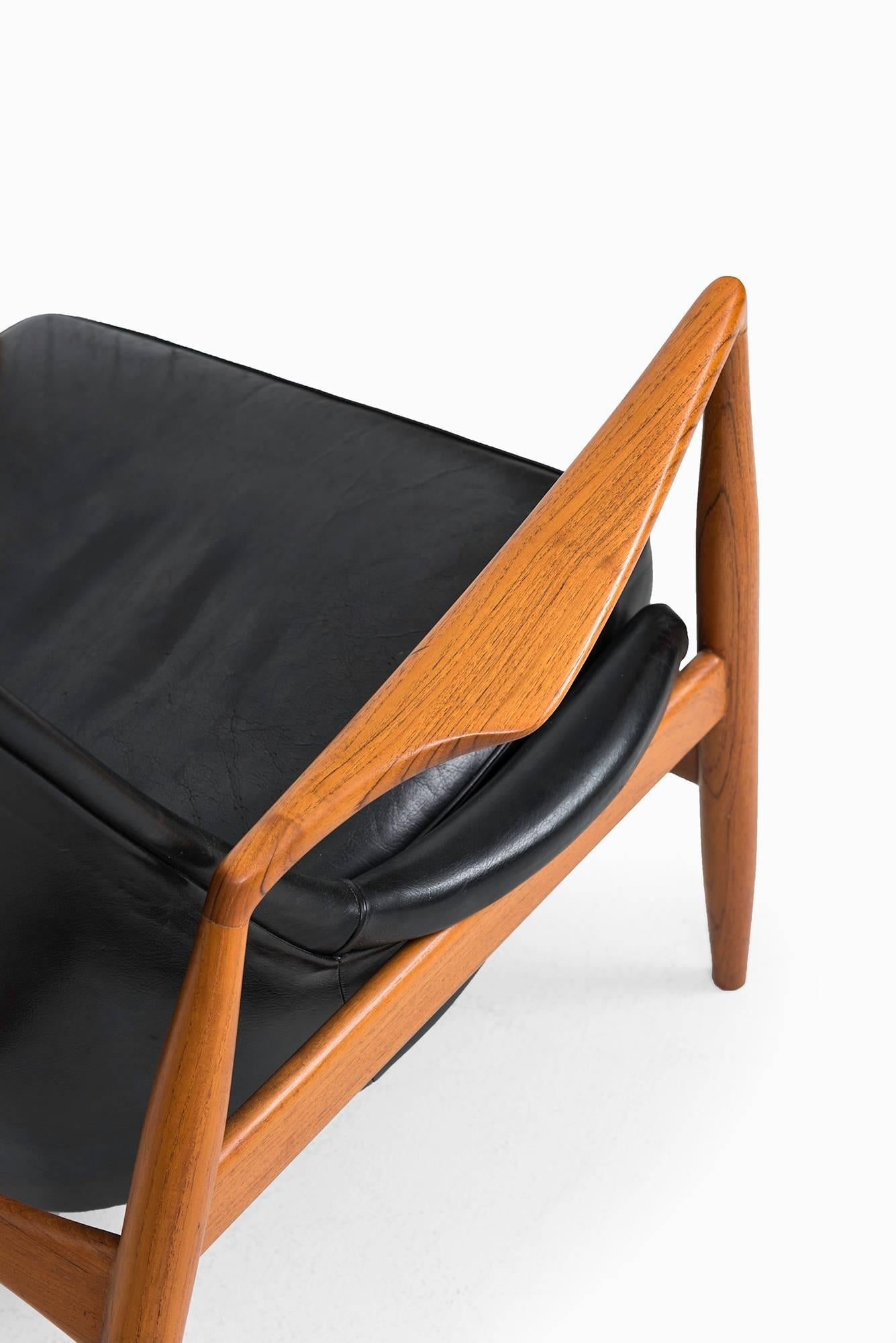 Scandinavian Modern Ib Kofod-Larsen Seal Easy Chair Produced by Ope in Sweden