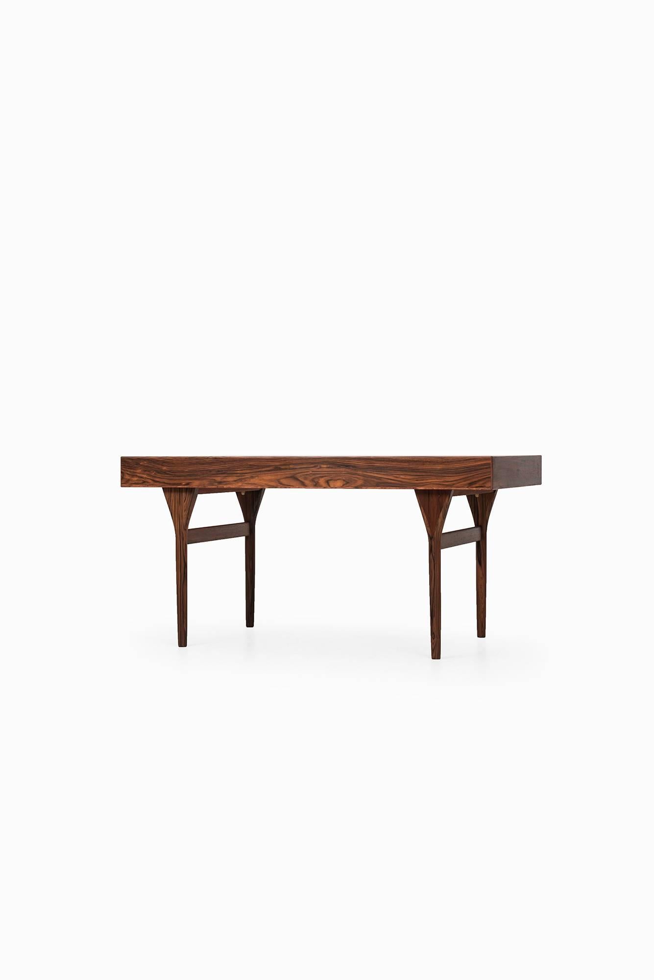 Nanna Ditzel Desk in Rosewood by Søren Willadsen in Denmark In Excellent Condition In Limhamn, Skåne län