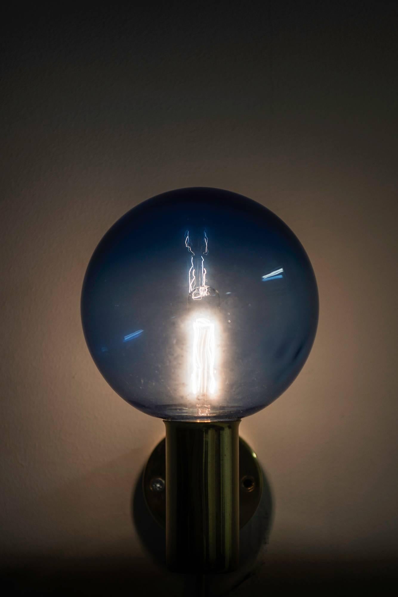 Milieu du XXe siècle Lampes murales Hans-Agne Jakobsson modèle V-149 en vente