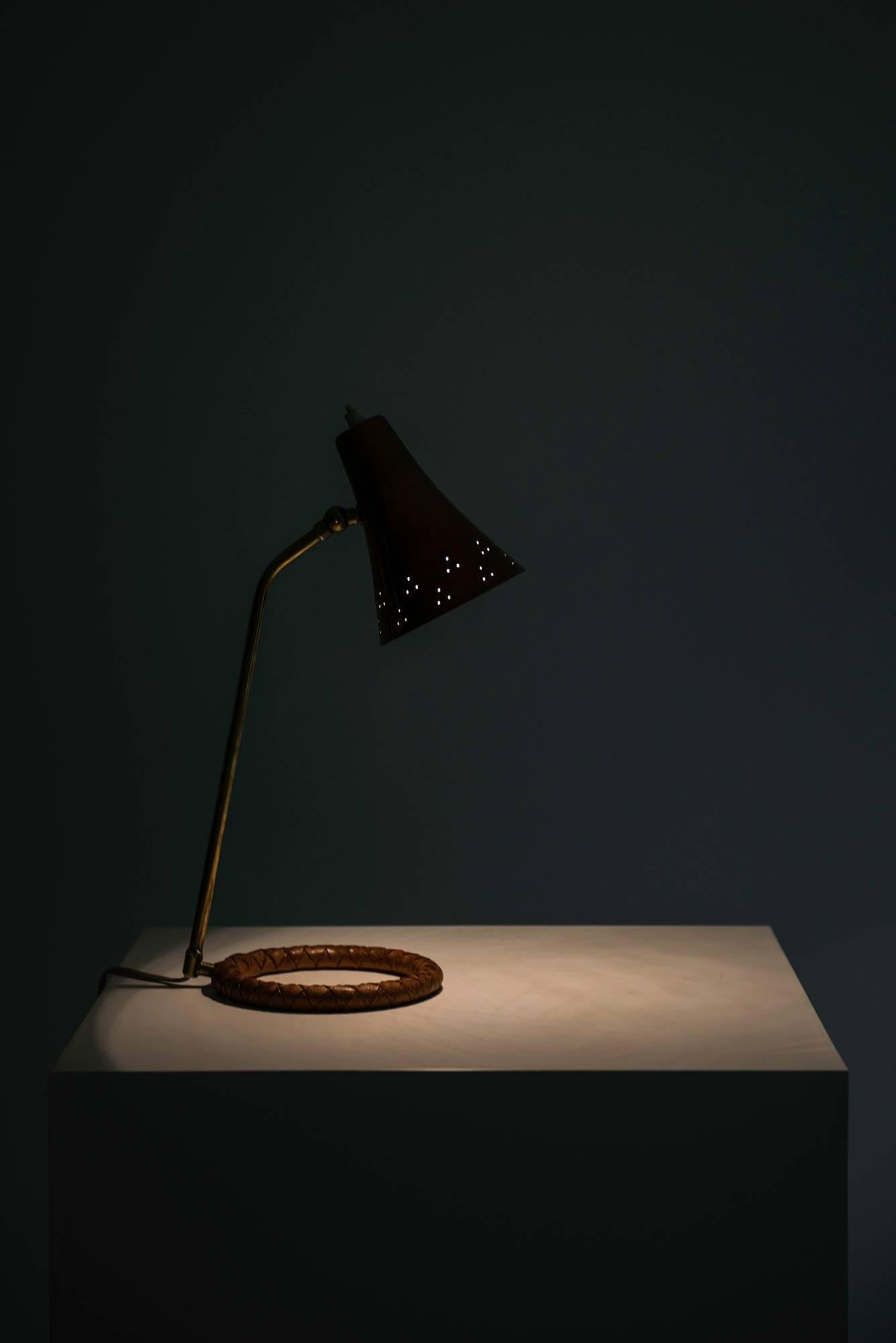 Table Lamp in the Manner of Hans Bergström In Excellent Condition In Limhamn, Skåne län