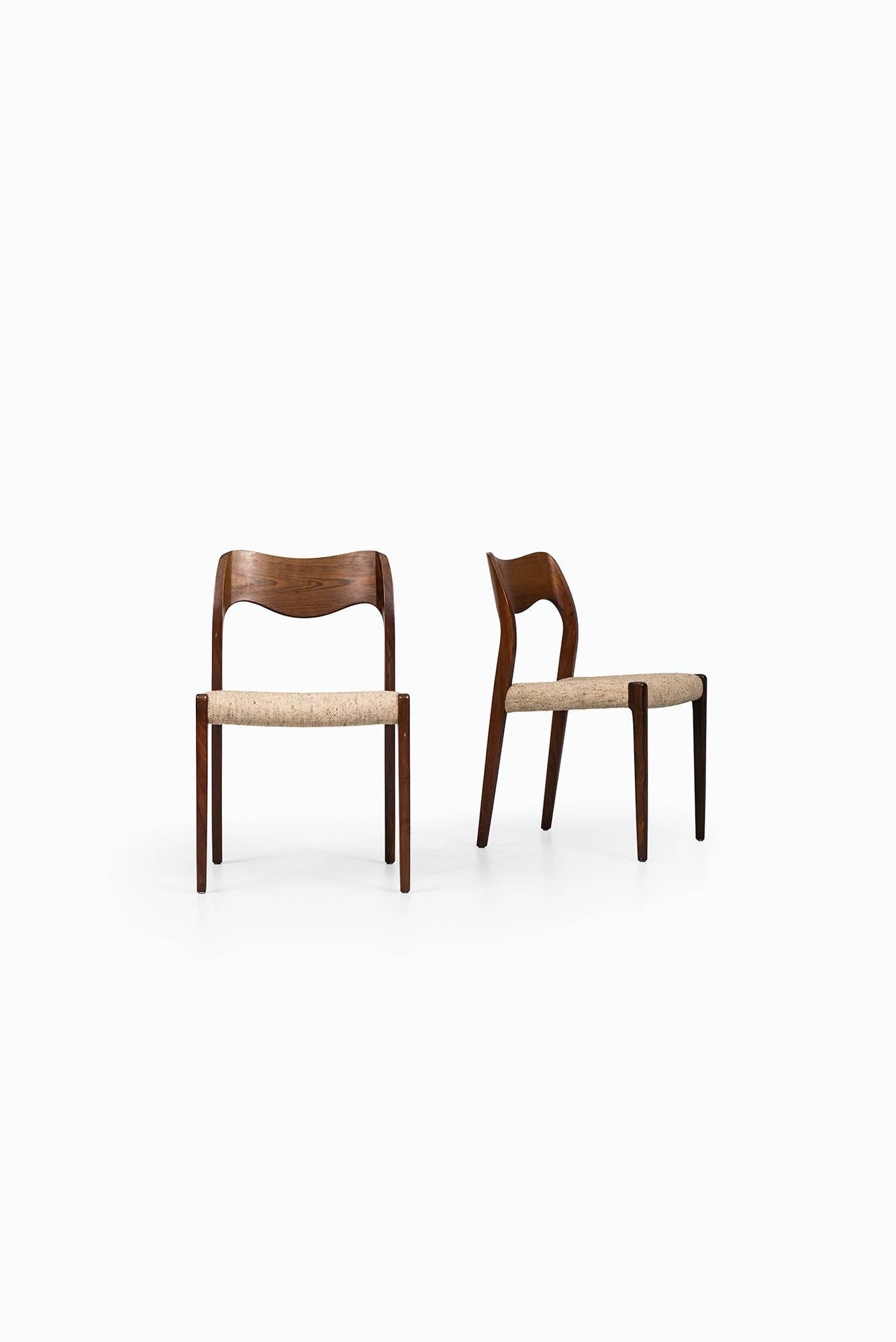 Set of six dining chairs model 71 designed by Niels O. Møller. Produced by J.L Møllers Møbelfabrik in Denmark.