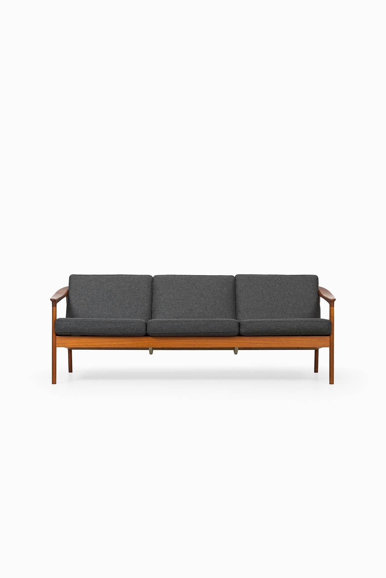 Sofa model Colorado designed by Folke Ohlsson. Produced by Bodafors in Sweden. Matching pair of easy chairs is also available. 