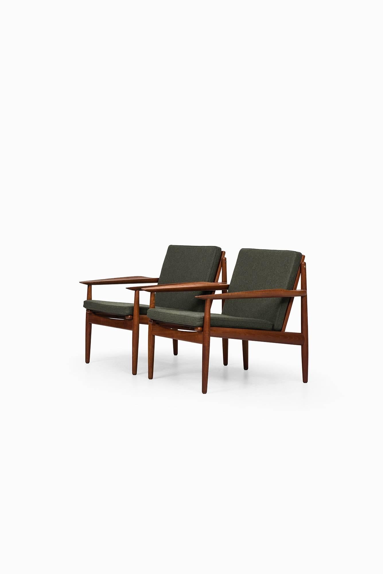 Scandinavian Modern Arne Vodder Easy Chairs Produced by Glostrup Møbelfabrik in Denmark