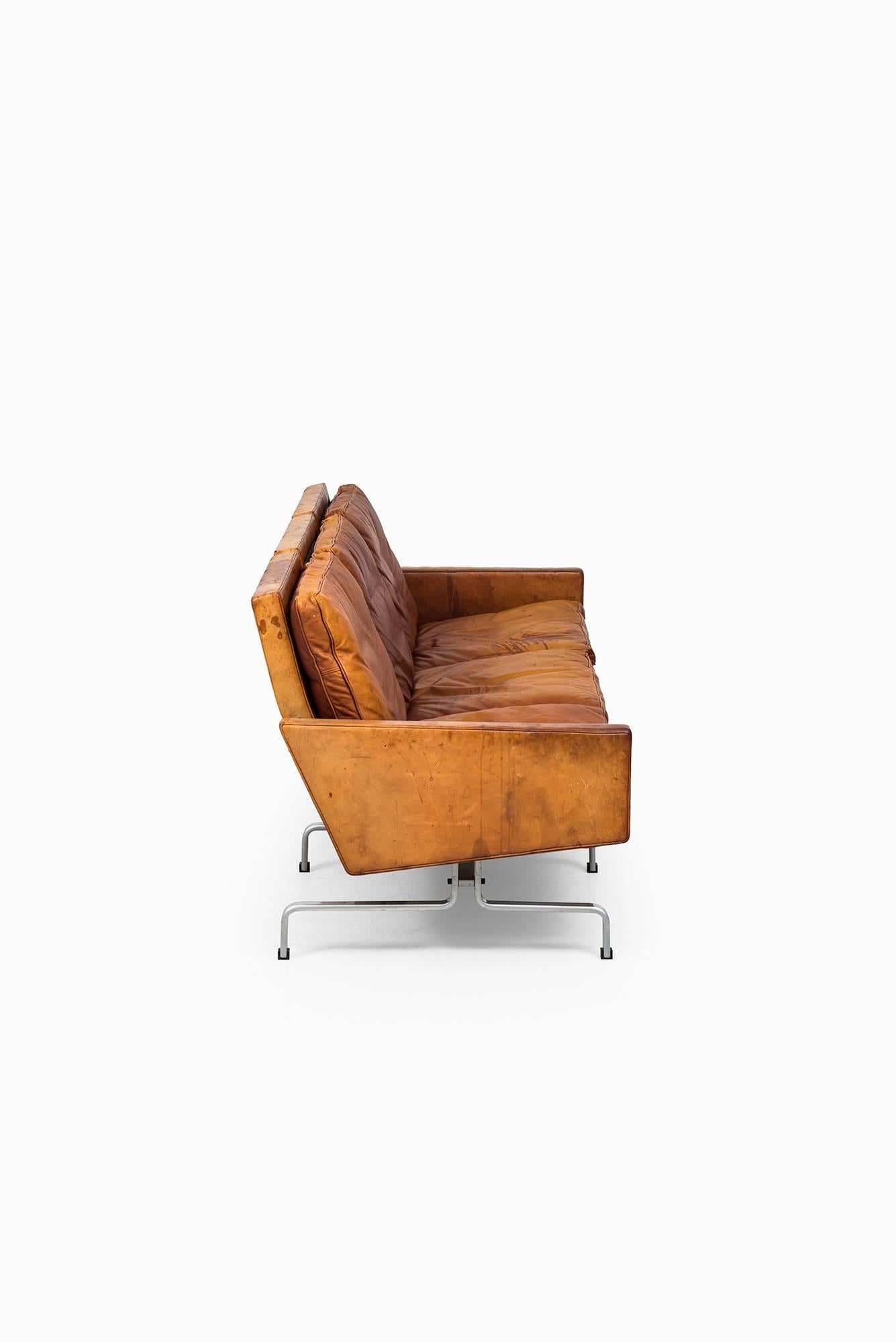 Poul Kjærholm Sofa Model PK-31 by E. Kold Christensen in Denmark In Excellent Condition In Limhamn, Skåne län