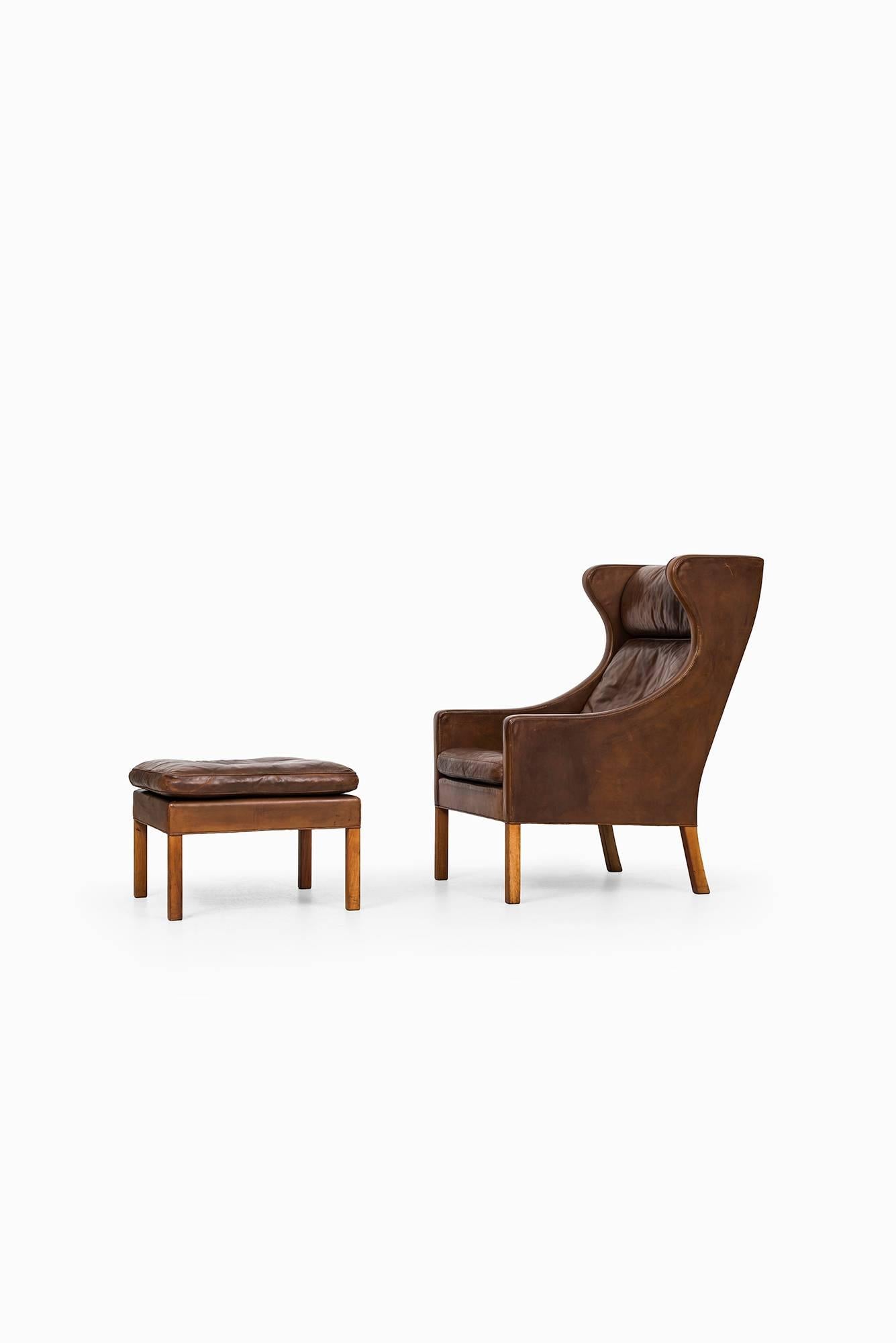 Leather Børge Mogensen Wingback Chair Model 2204 with Stool Model 2202