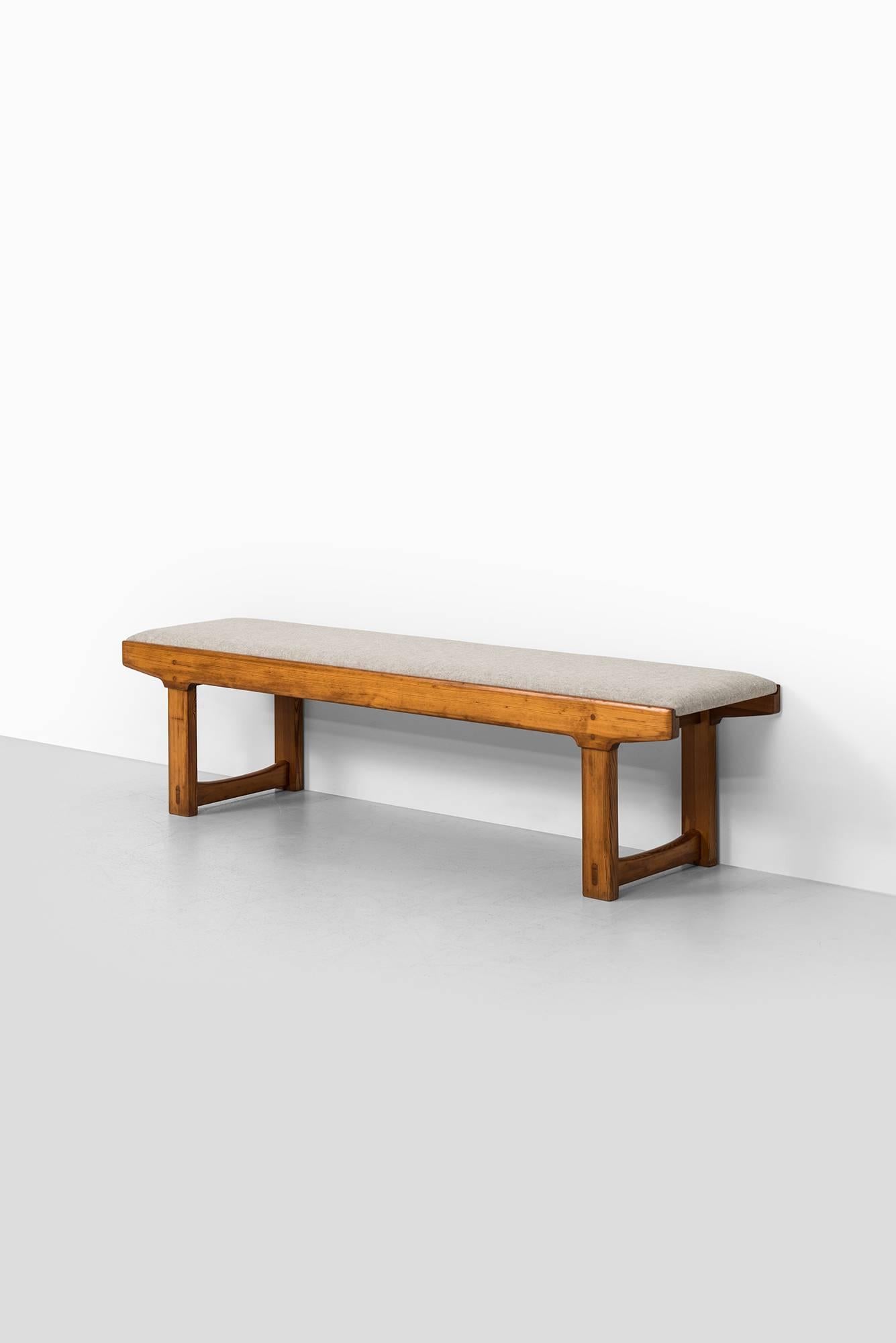 Scandinavian Modern Bench in Oregon Pine and Linen Fabric Produced in Sweden