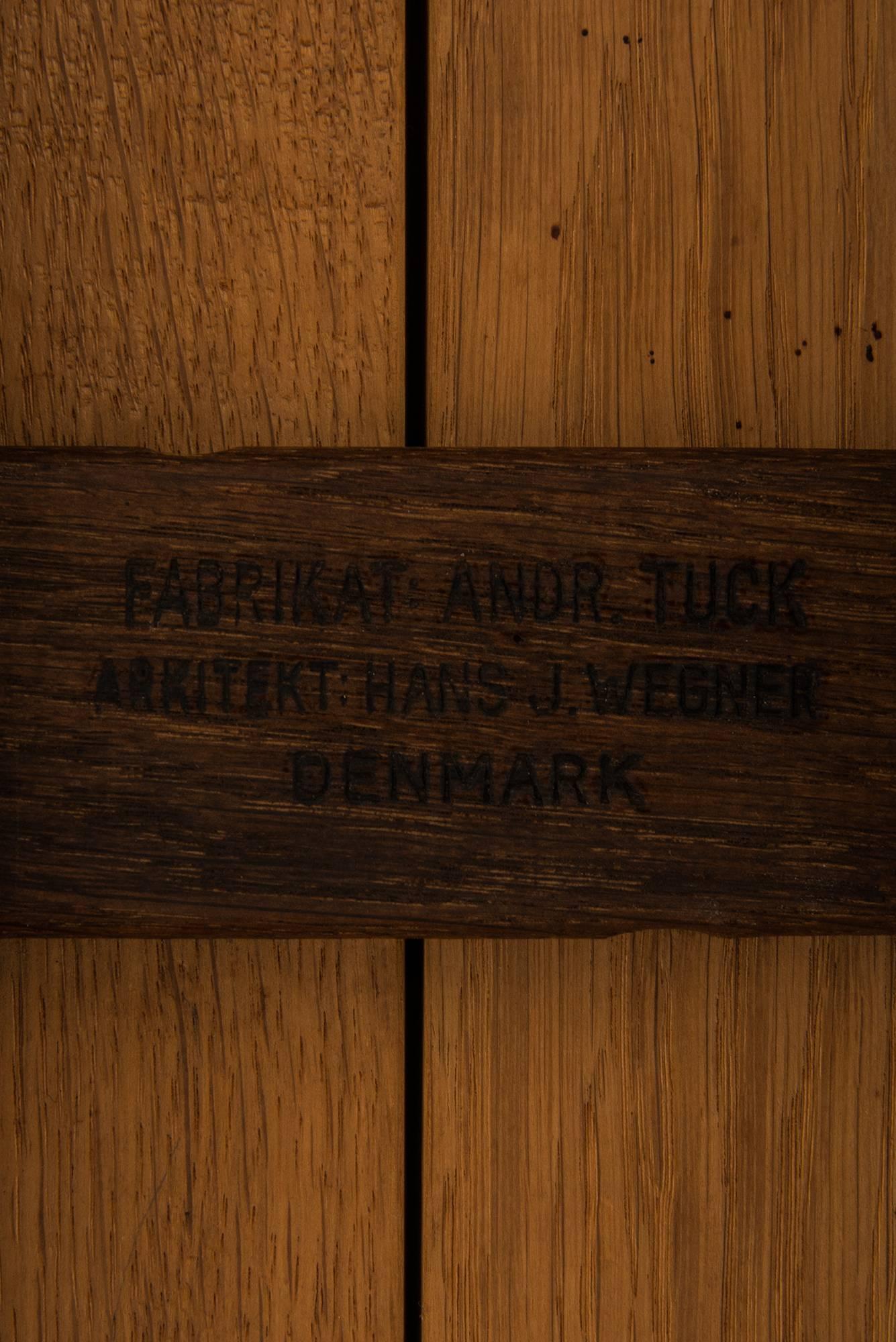 Hans Wegner Dining Table Model AT-318 by Andreas Tuck in Denmark 3