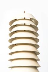 Lampade da tavolo Ilmari Tapiovaara "Maya the Bee" di Hienoteräs in Finlandia