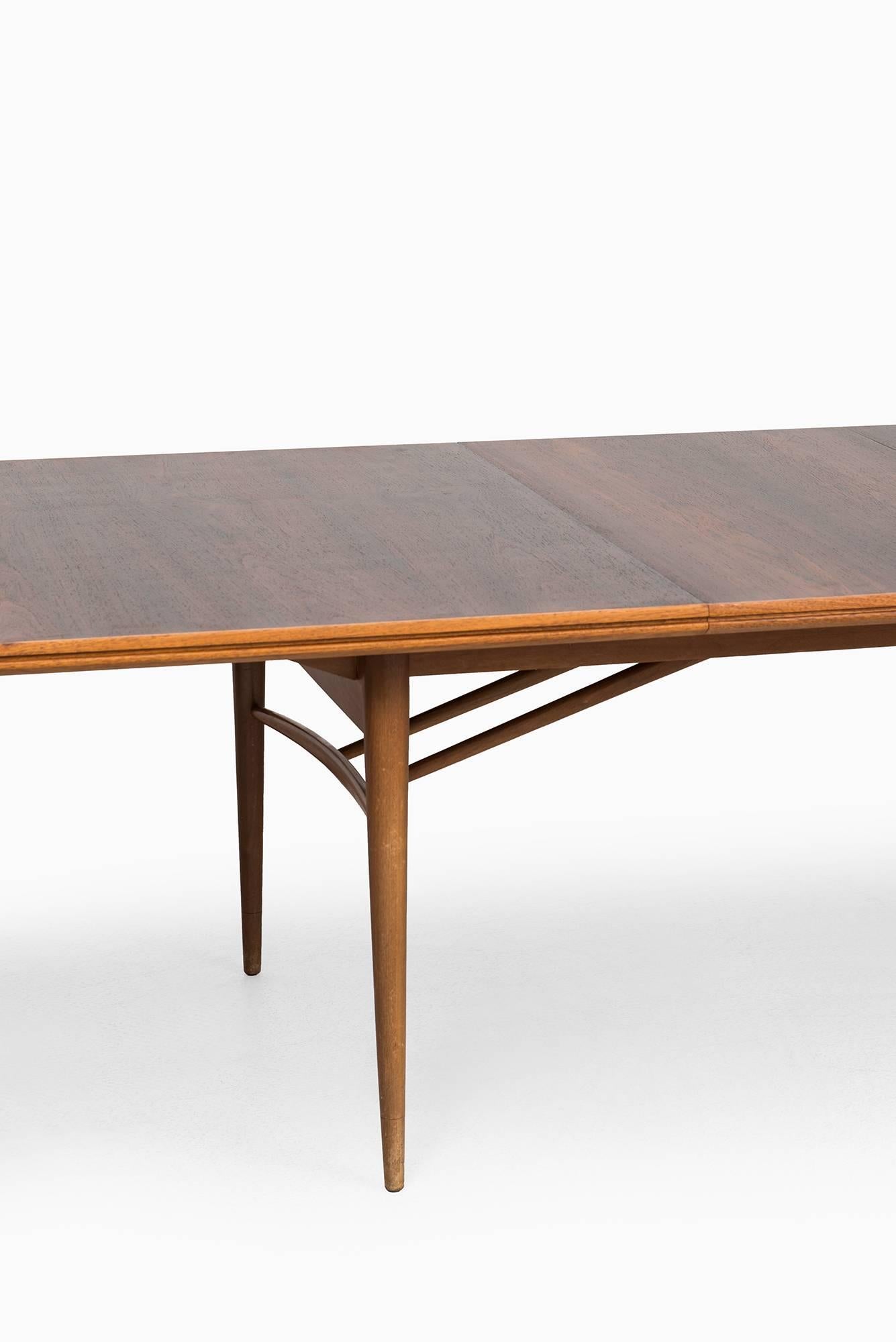 Mid-20th Century Large Dining/Conference Table in Rosewood and Mahogany
