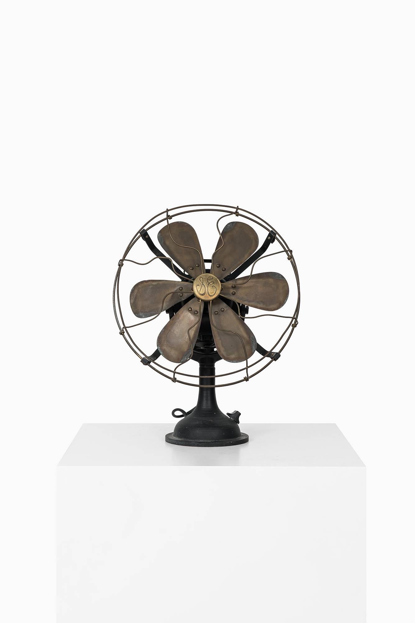 Mid-Century Industrial fan. Produced by GE (General Electric) in America.