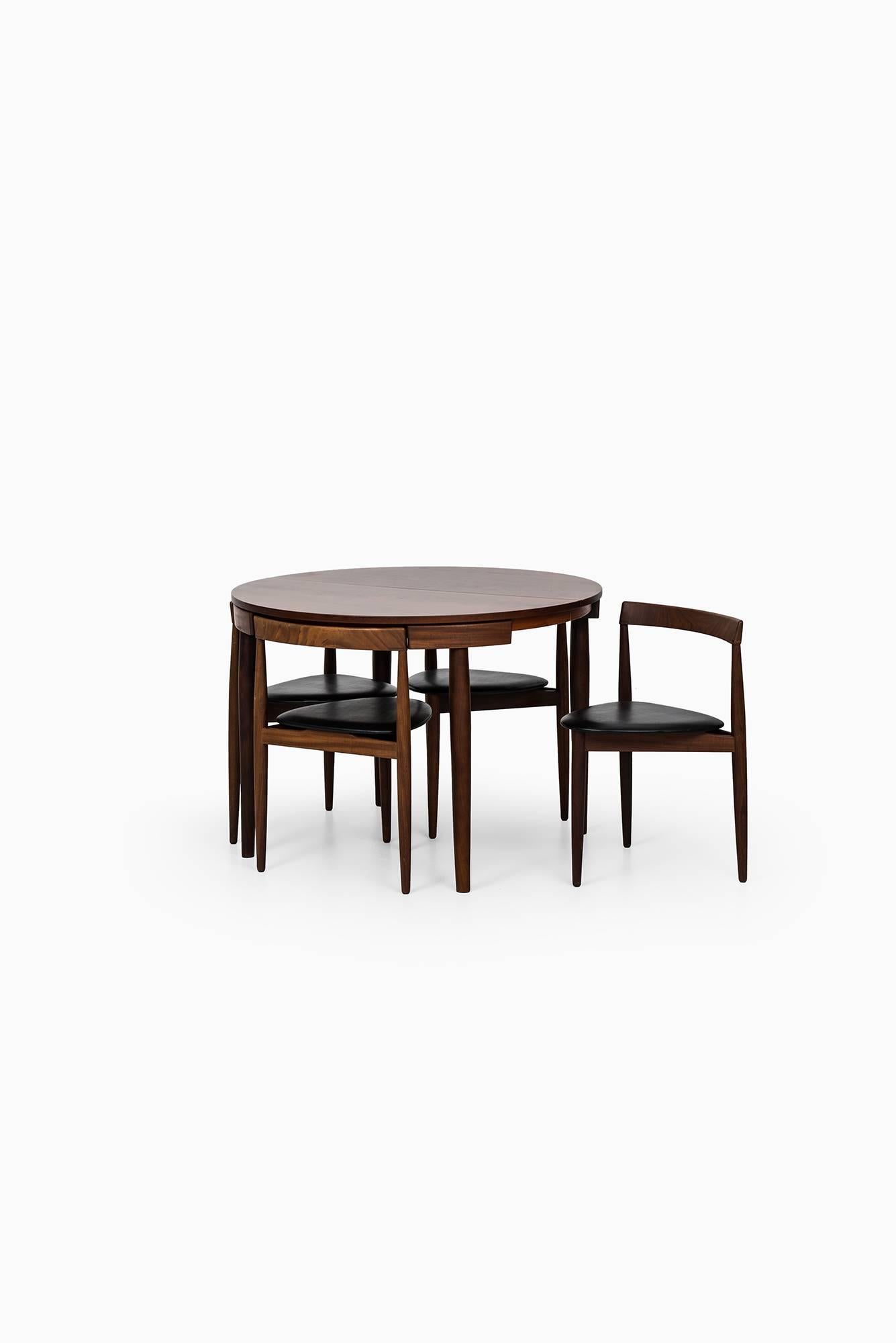 roundette dining set
