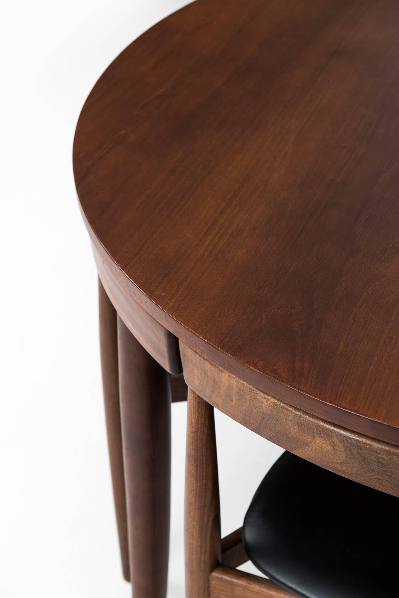 Rare dining set model Roundette designed by Hans Olsen. Produced by Frem Røjle in Denmark.