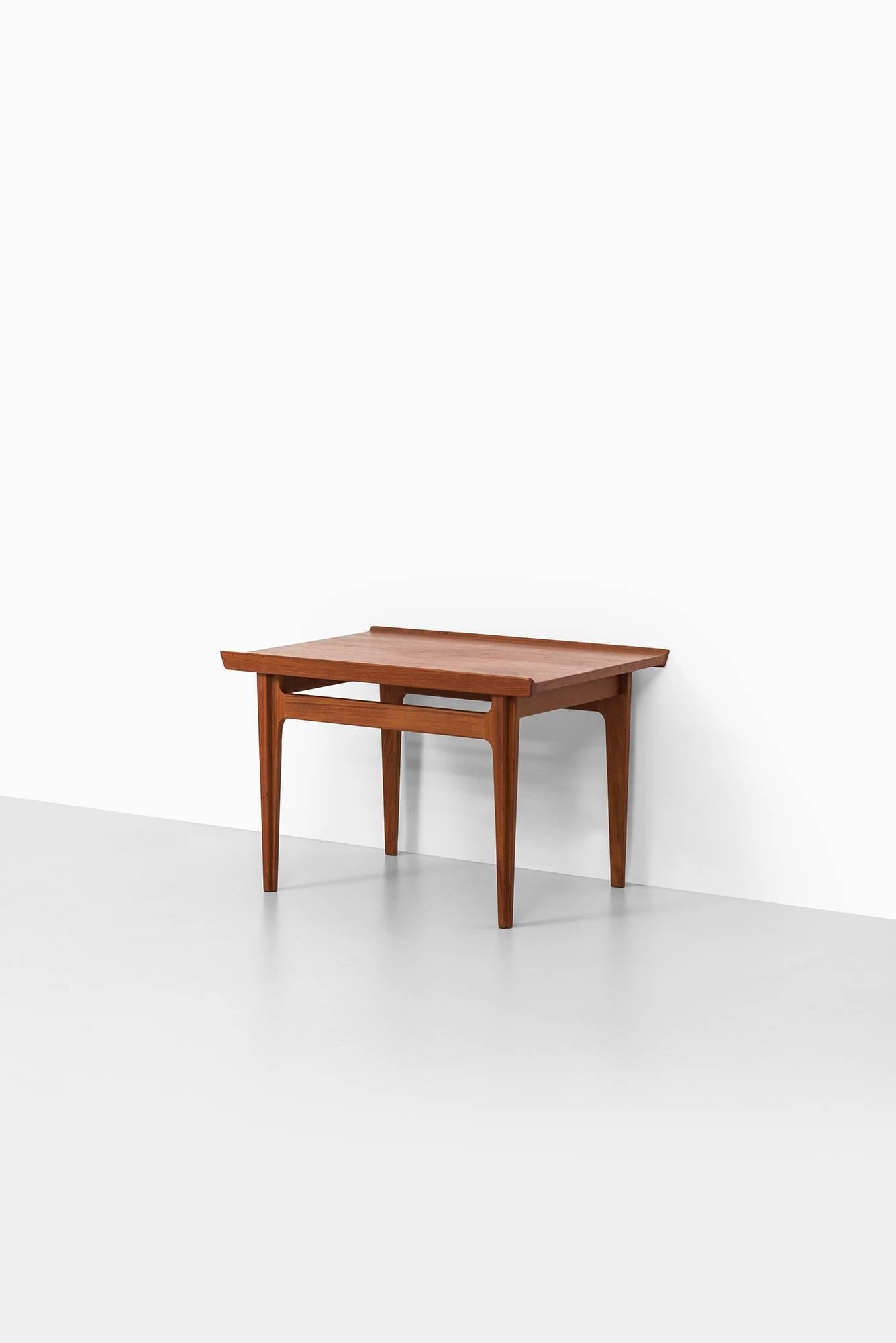 finn juhl table