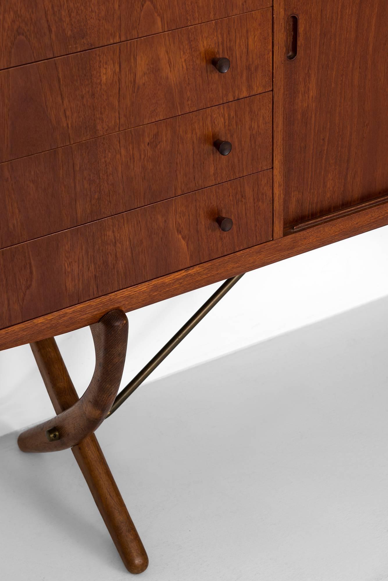 Hans Wegner Sideboard Model CH-304 by Carl Hansen & Son in Denmark 2