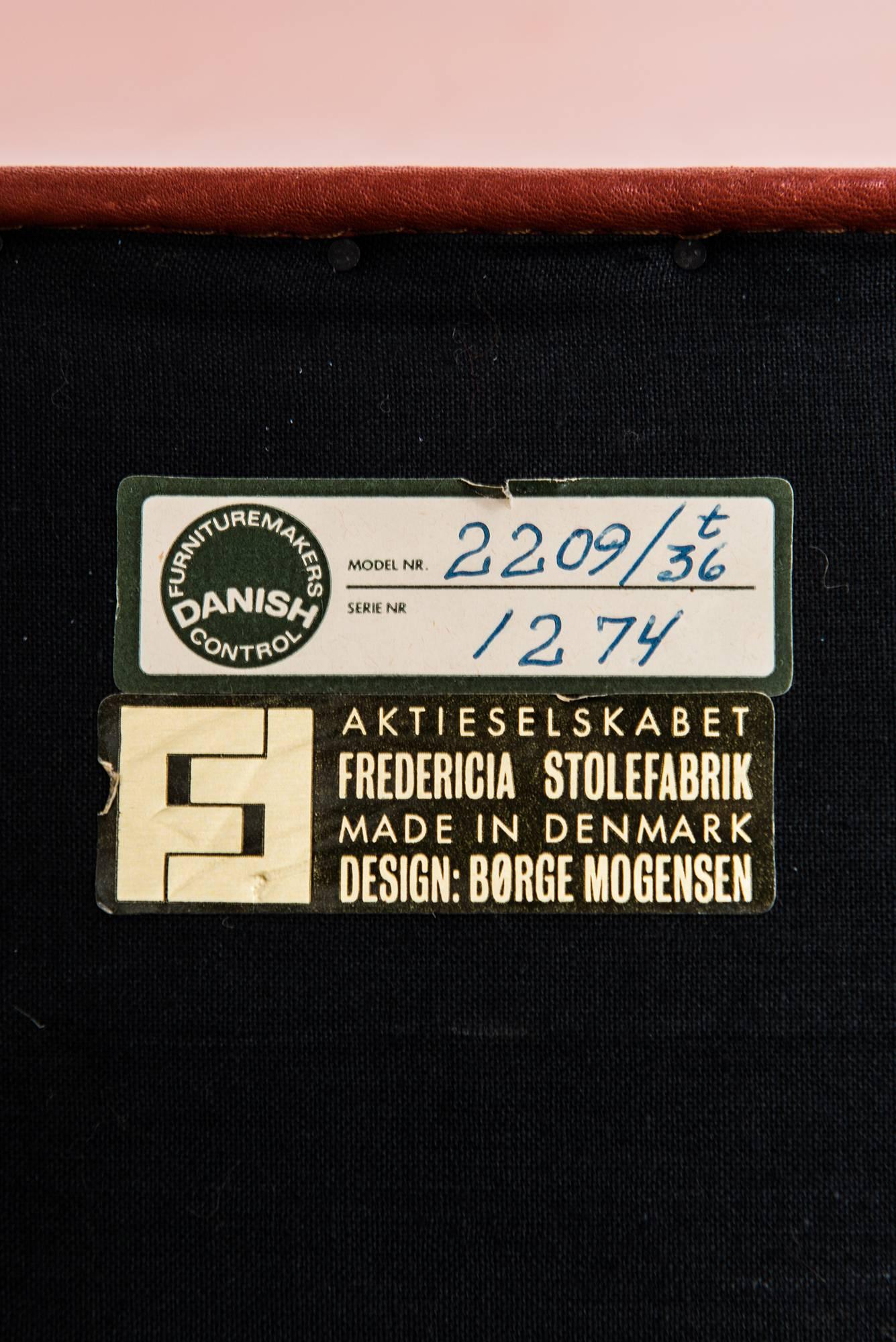 Børge Mogensen Sofa Model 2209 by Fredericia Stolefabrik in Denmark 2