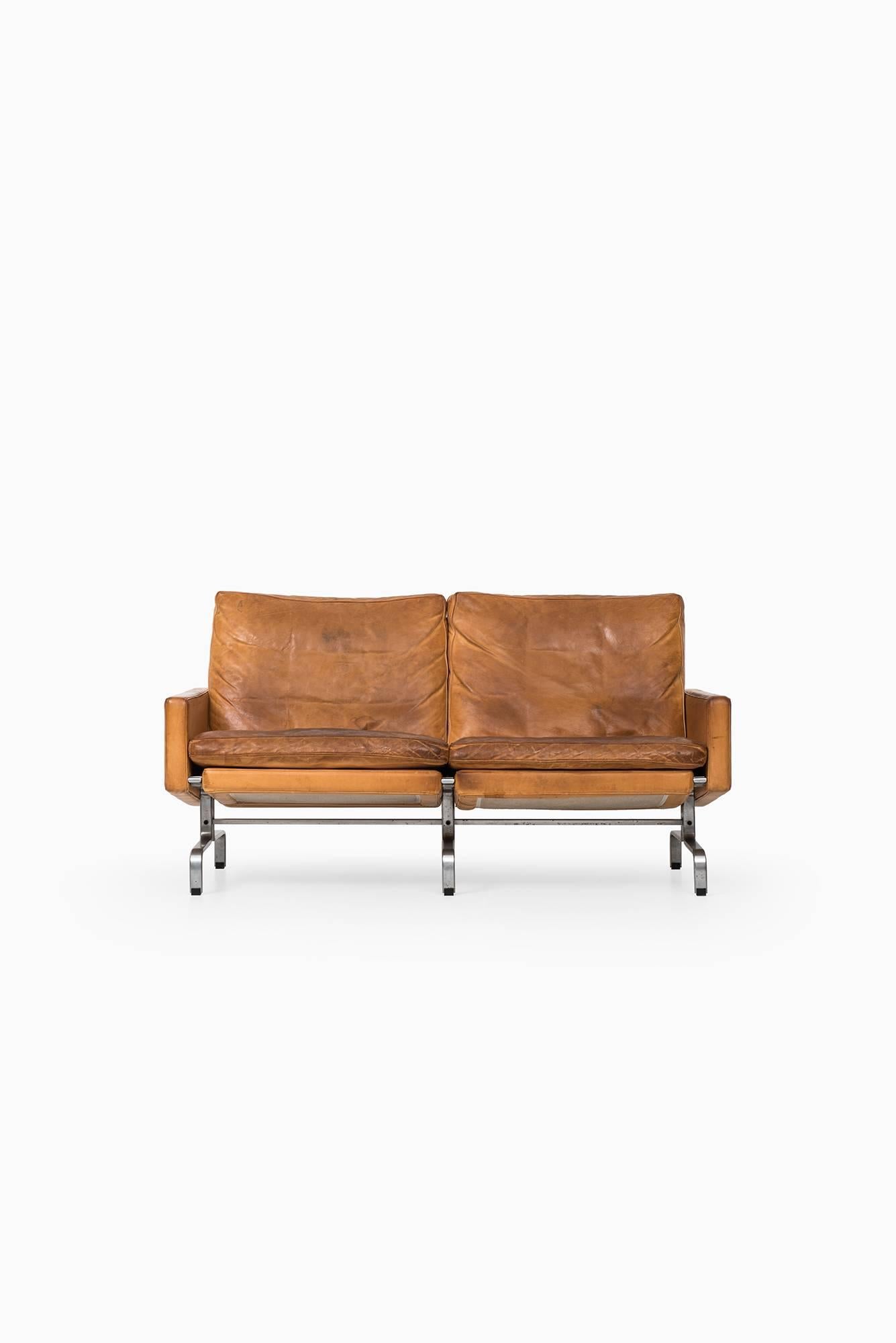 Rare sofa model PK-31/2 designed by Poul Kjærholm. Produced by E. Kold Christensen in Denmark.