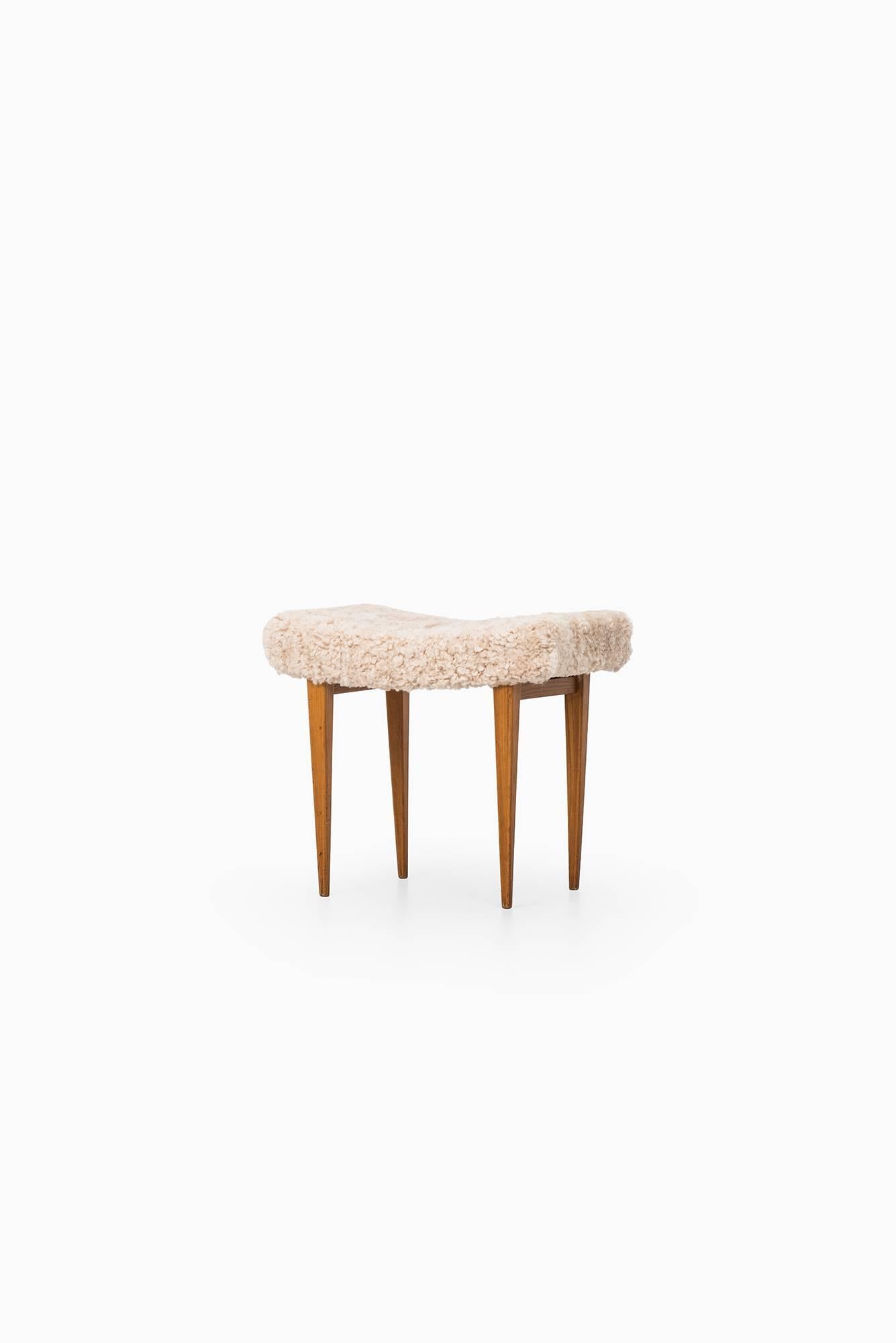 Rare stool designed by Bruno Mathsson. Produced by Karl Mathsson in Värnamo, Sweden.