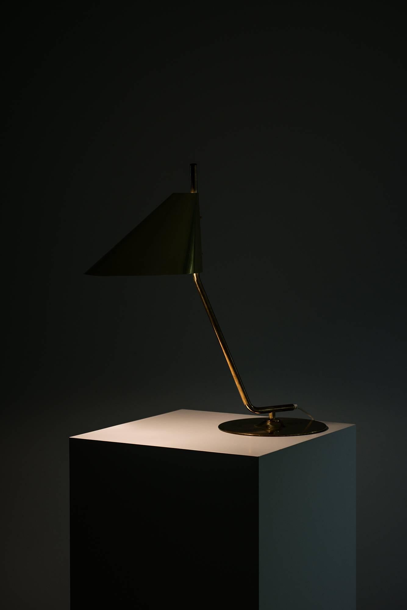 Hans-Agne Jakobsson Table Lamp Model B-260 For Sale 1
