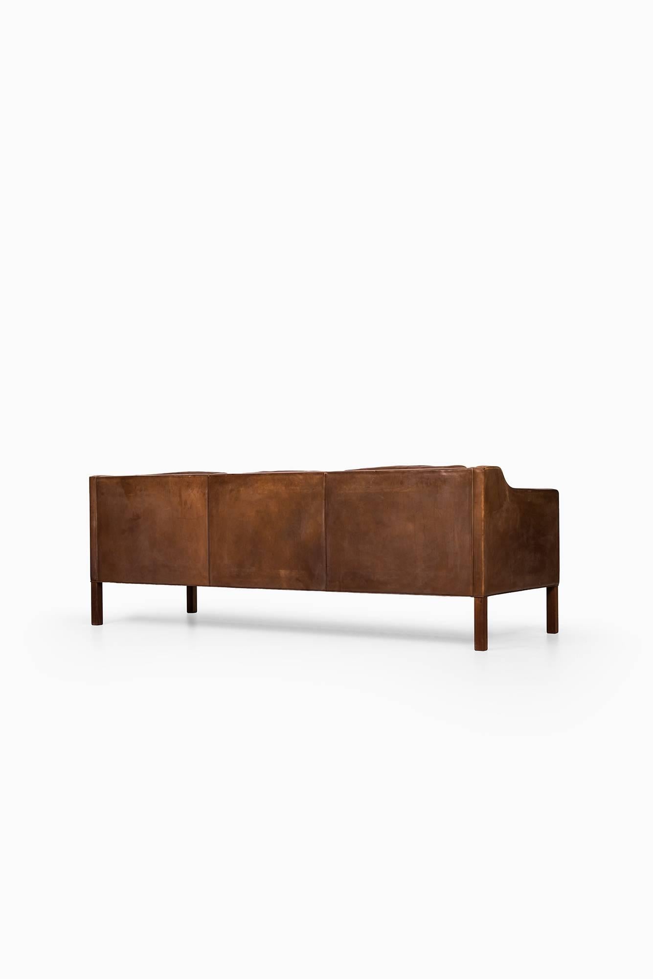 Leather Børge Mogensen Sofa Model 2213 by Fredericia Stolefabrik in Denmark