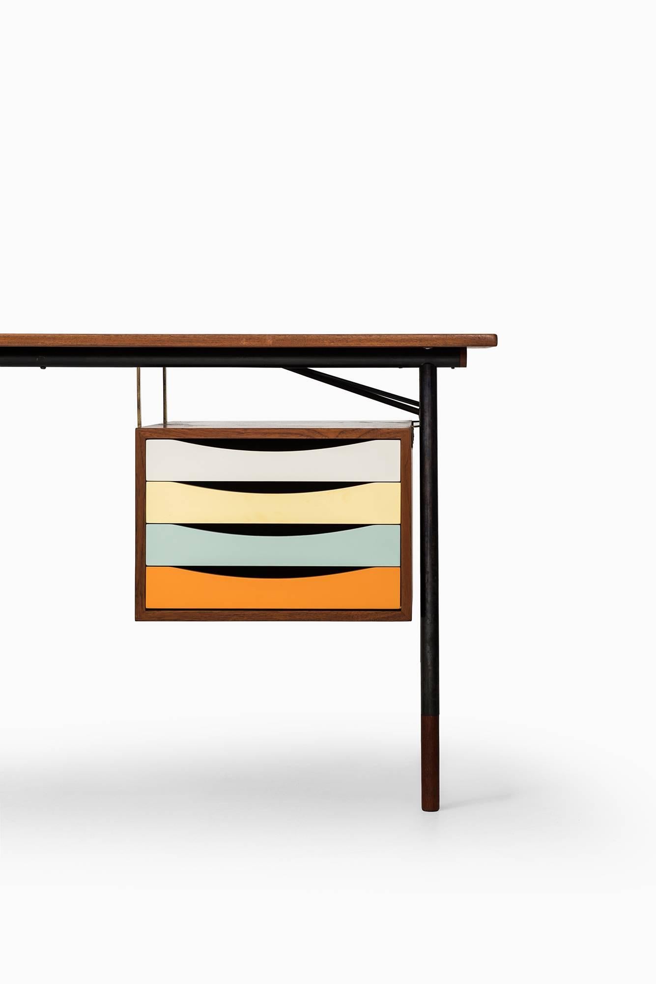 Rare desk model BO-69 / Nyhavn with organizer box designed by Finn Juhl. Produced by Bovirke in Denmark.
