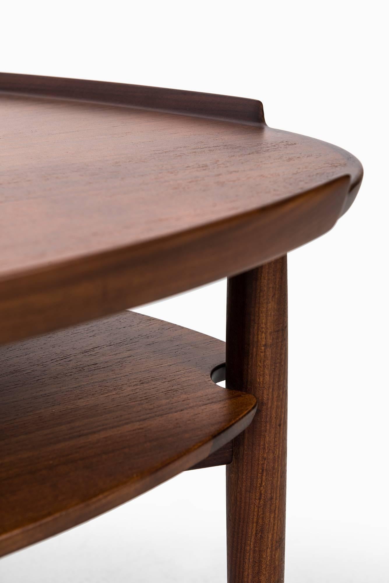 Milieu du XXe siècle Table basse Yngve Ekstrm par Westbergs Mbler en Suède en vente