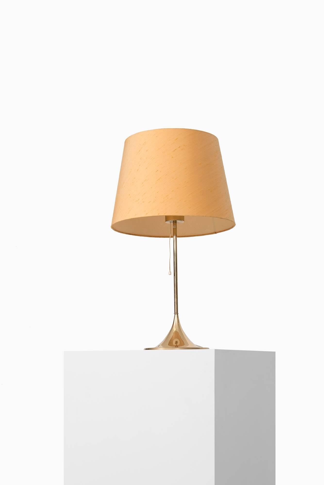Scandinavian Modern Table Lamp Model B-024 by Bergbom in Sweden For Sale