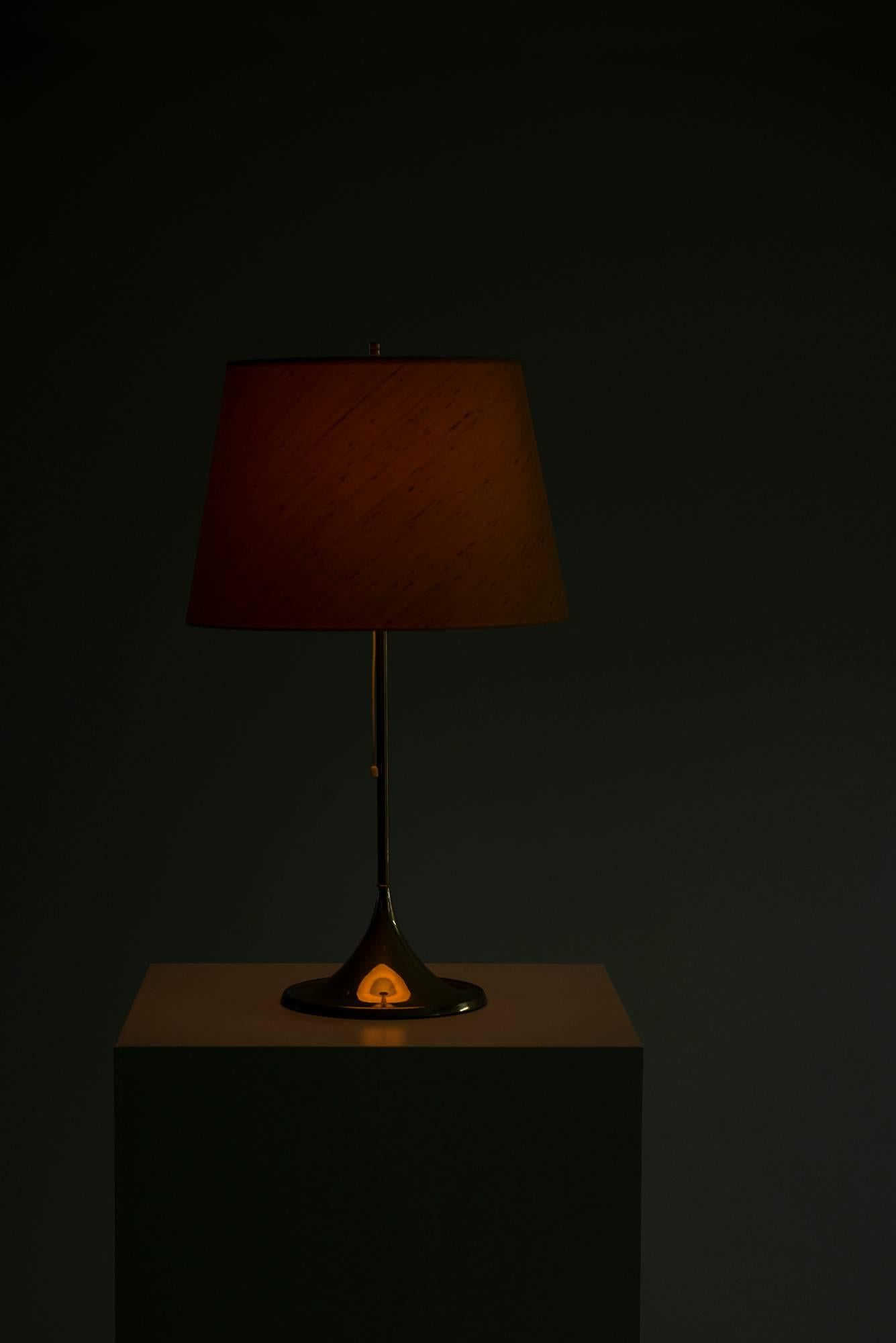Table Lamp Model B-024 by Bergbom in Sweden In Excellent Condition For Sale In Limhamn, Skåne län