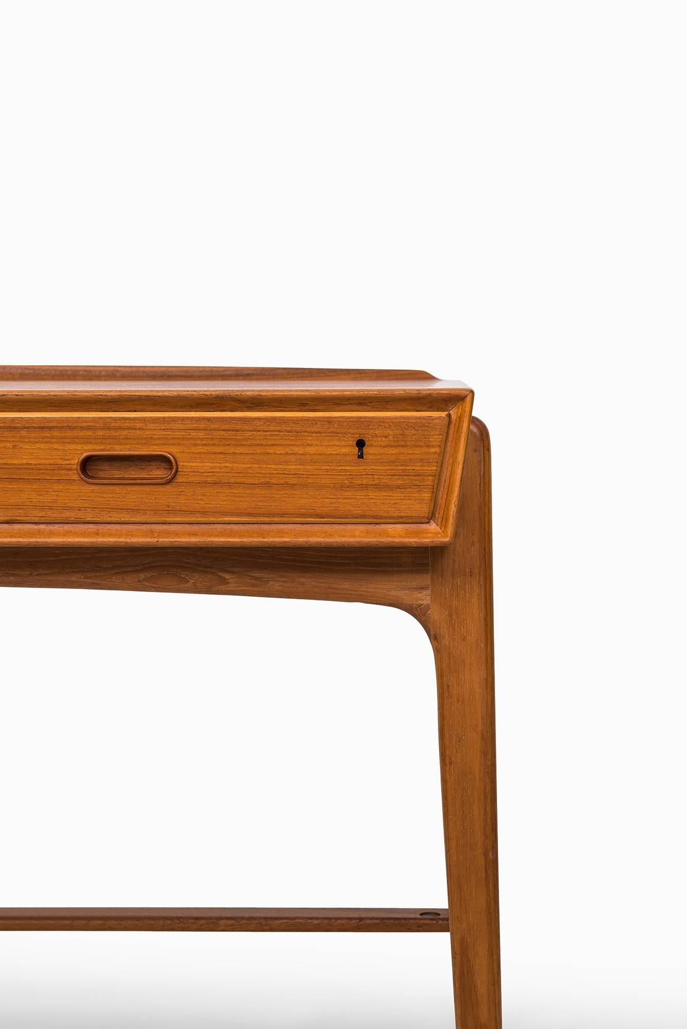 Svend Aage Madsen Desk by Sigurd Hansens Møbelfabrik in Denmark In Excellent Condition In Limhamn, Skåne län