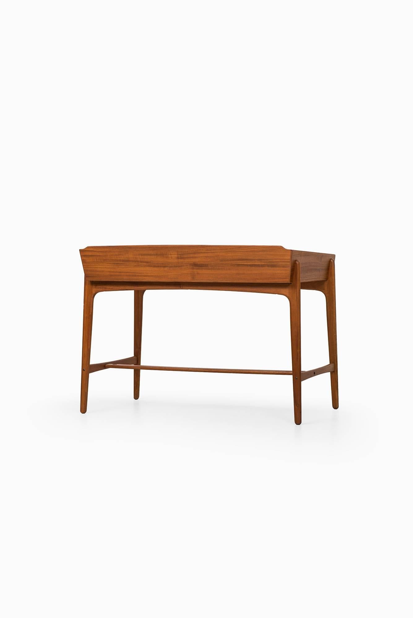 Svend Aage Madsen Desk by Sigurd Hansens Møbelfabrik in Denmark 2