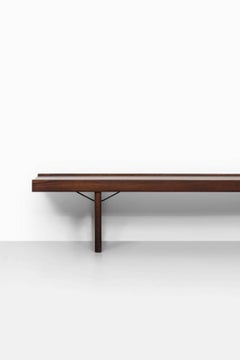 Panca o tavolino Torbjørn Afdal Prodotto da Bruksbo in Norvegia