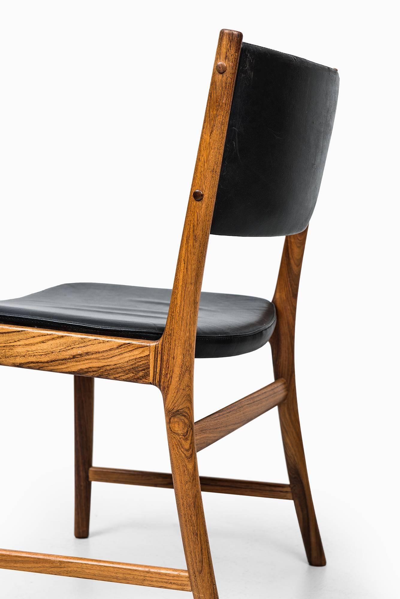Dining Chairs Designed by Kai Lyngfeldt Larsen Produced by Søren Willadsen In Excellent Condition In Limhamn, Skåne län