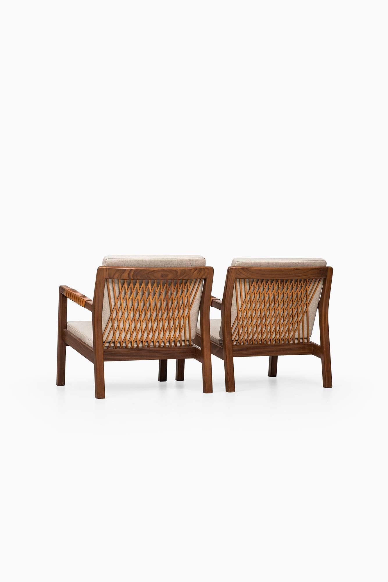 Mid-20th Century Pair of Easy Chairs Model Trienna Designed by Carl Gustaf Hiort Af Ornäs