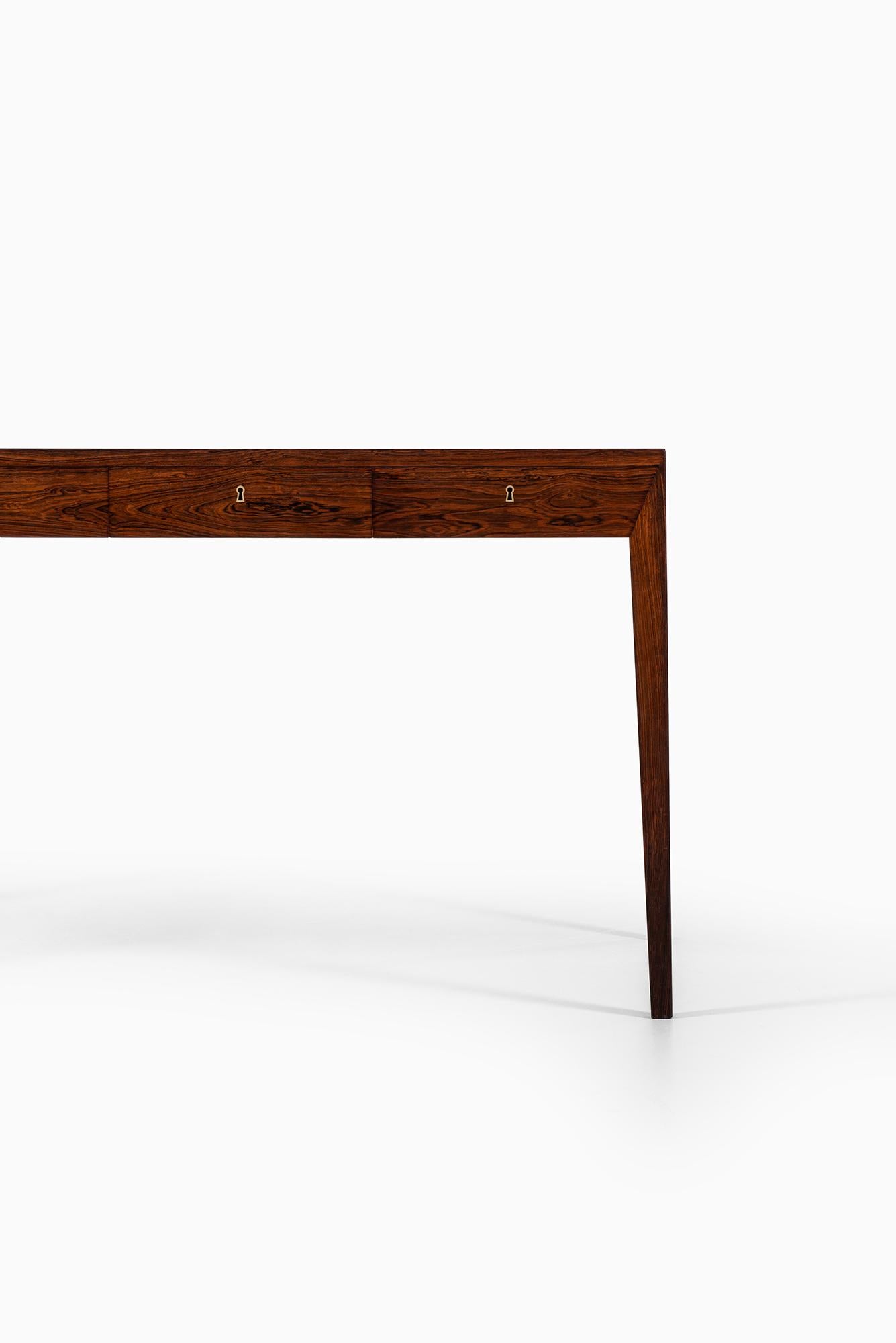 Rare freestanding desk designed by Severin Hansen. Produced by Haslev møbelsnedkeri in Denmark.