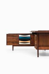 Arne Vodder L-shaped desk with sideboard model 209