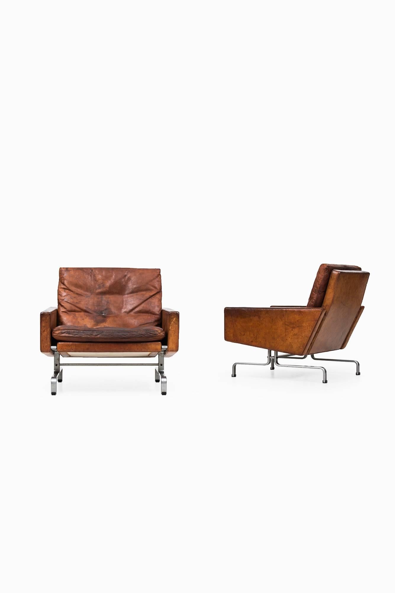 Rare pair of easy chairs model PK-31/1 designed by Poul Kjærholm. Produced by E. Kold Christensen in Denmark.